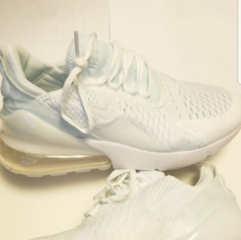 White Nike Air Max 270